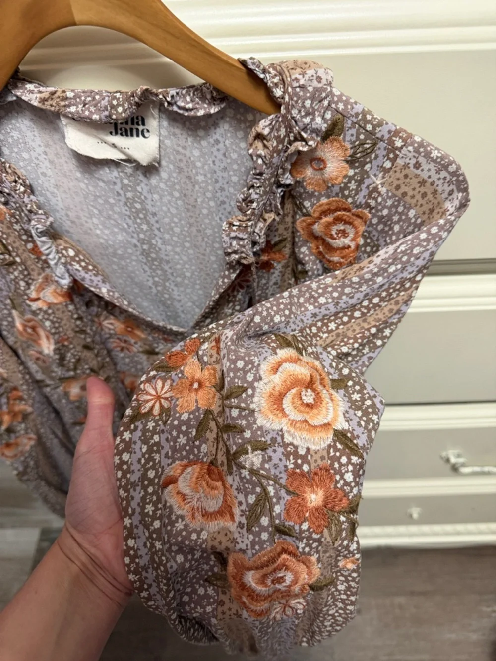 Savanna Jane Taupe Floral Embroidered Peasant Top with Rust Accents - Picture 4 of 5